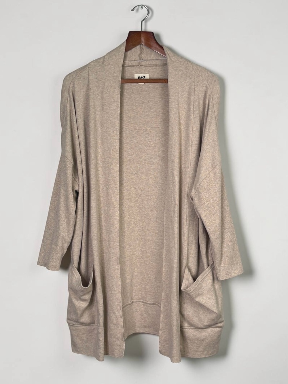 Pact Organic Cotton Airplane Wrap Cardigan Beige Heather M/L Open Front
Knit